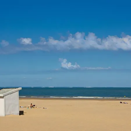 De La Hotell Calais