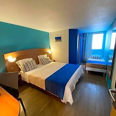 De La Otel