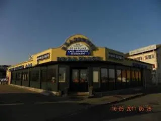 Otel De La 2*